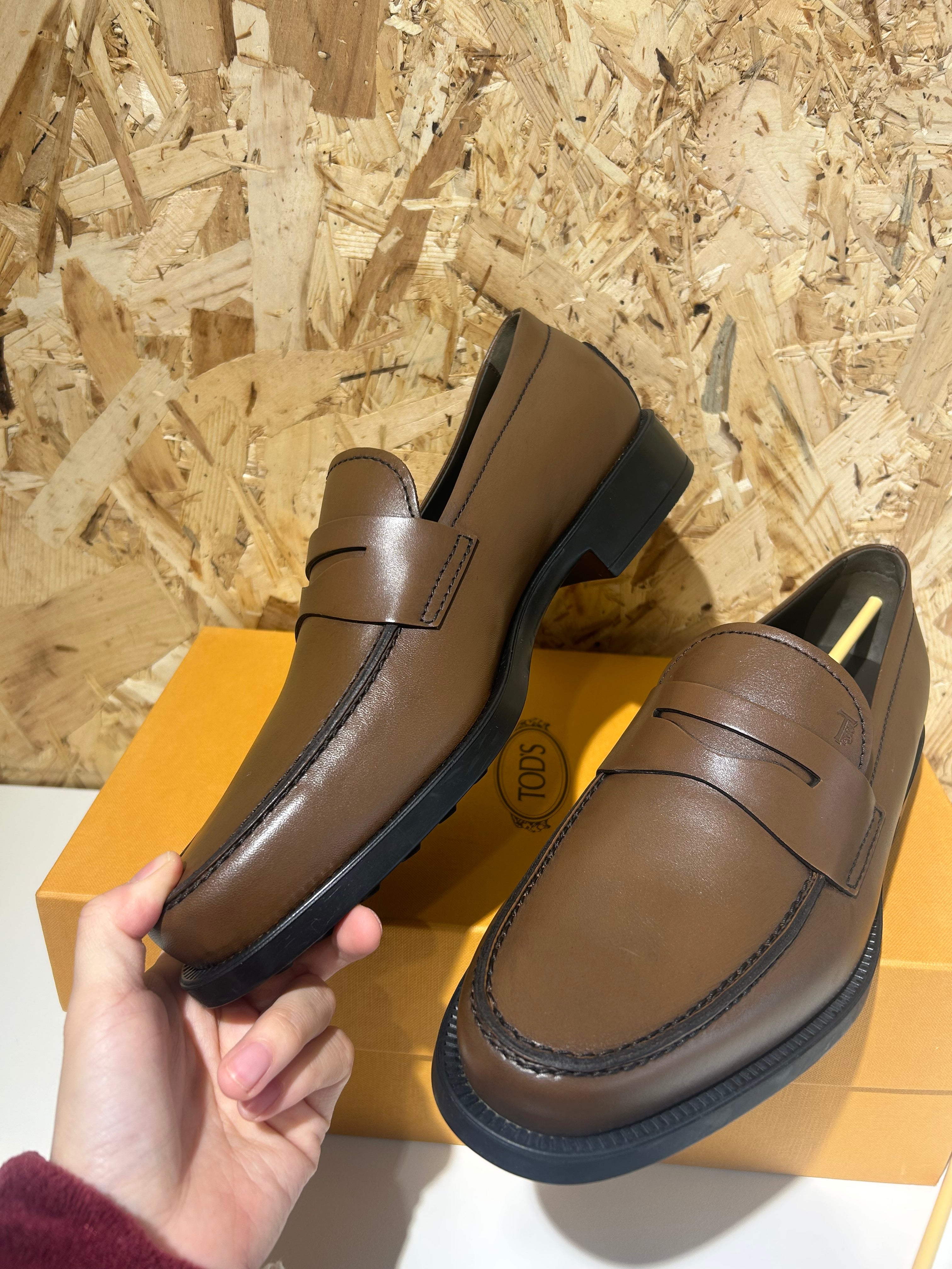 Tod’s D9C scarpe da uomo Mocassino Cacao EU7.5 Taglia 41.5