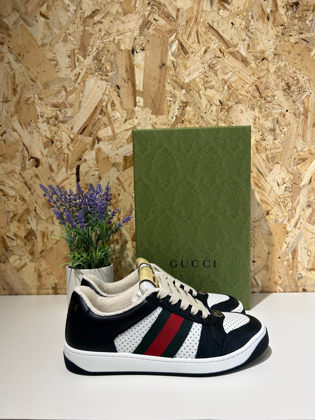 Sneakers Gucci Screener Donna | Pelle Nero/Bianco | 570442