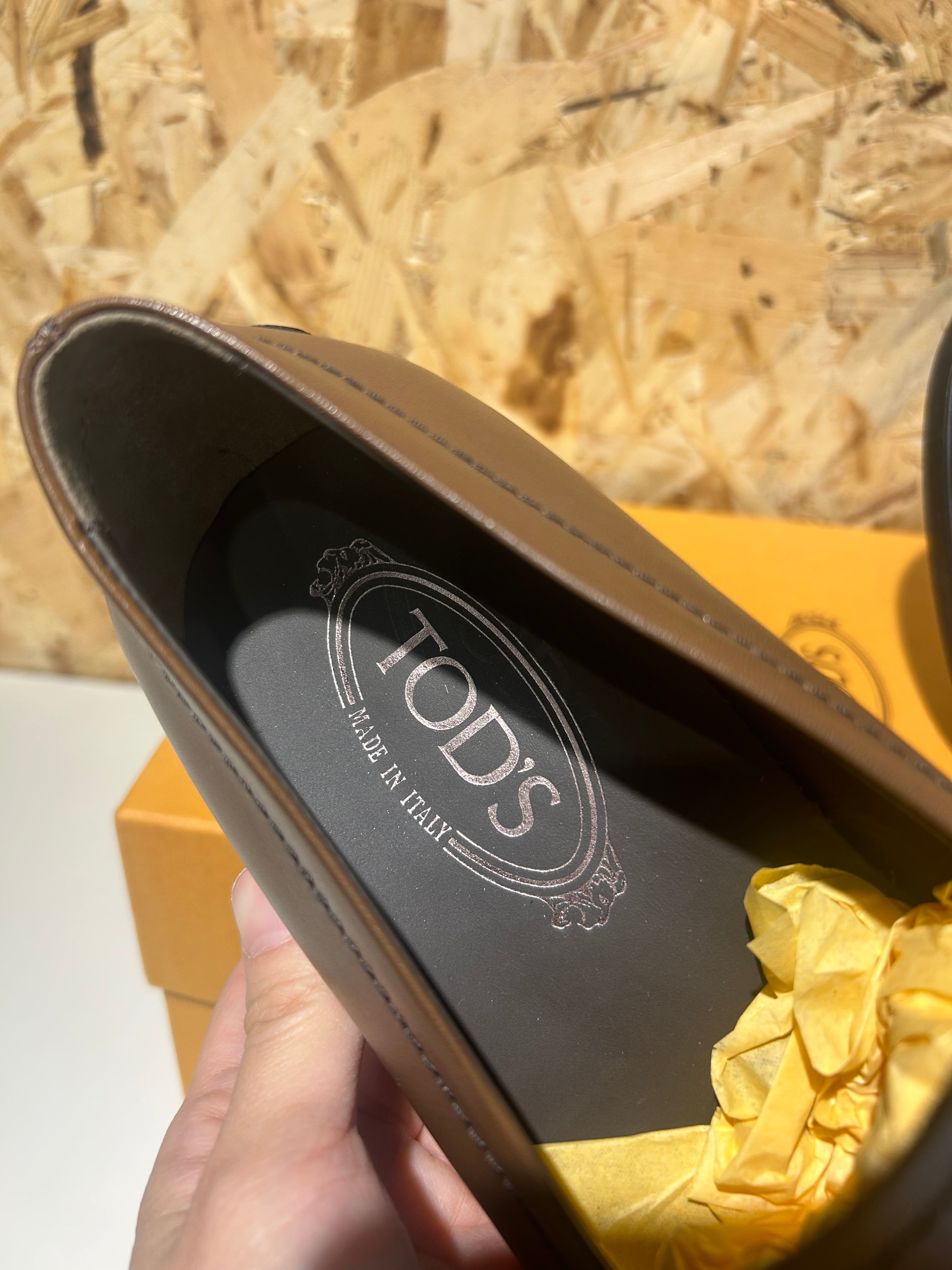 Tod’s D9C scarpe da uomo Mocassino Cacao EU7.5 Taglia 41.5