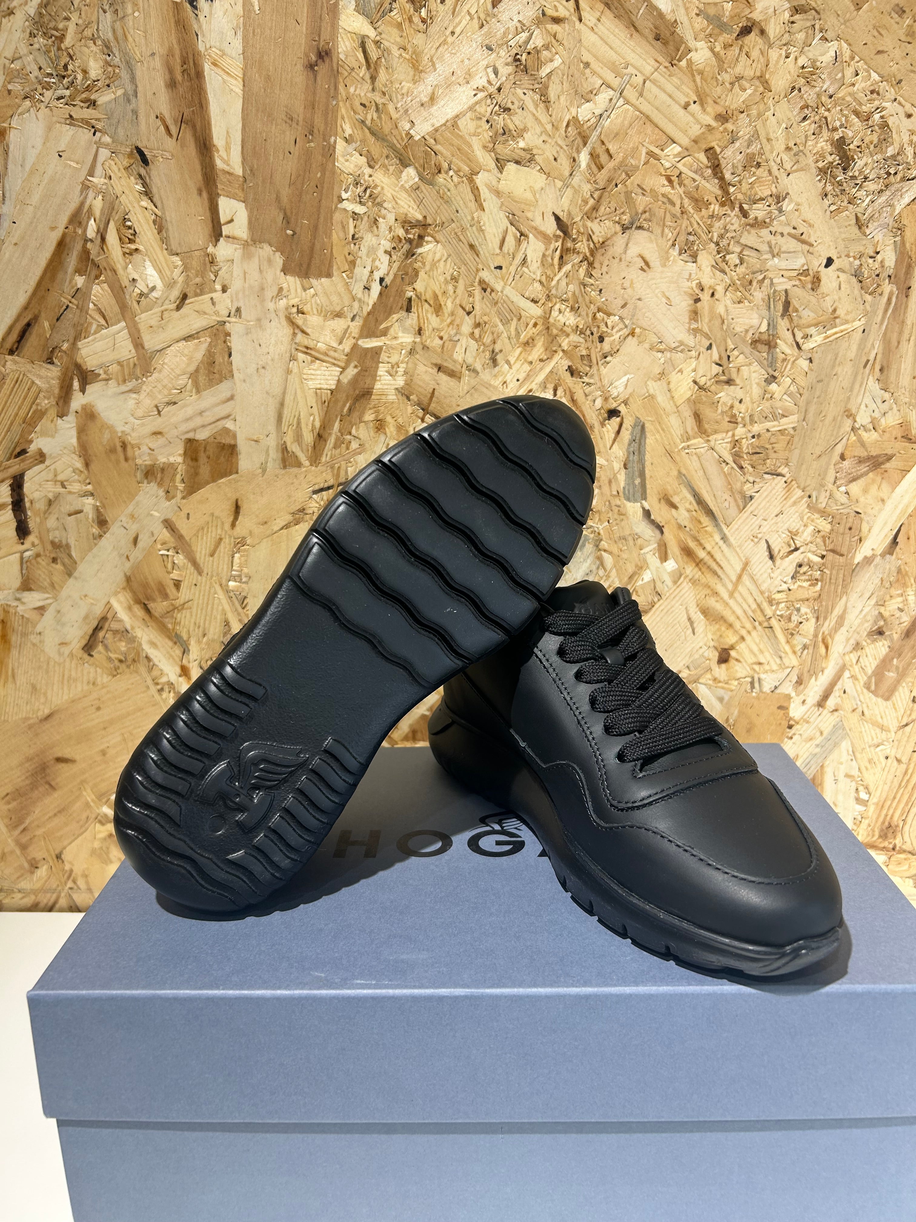 Sneakers Donna Hogan Interactive 3 allacciato pelle total nero brillantino