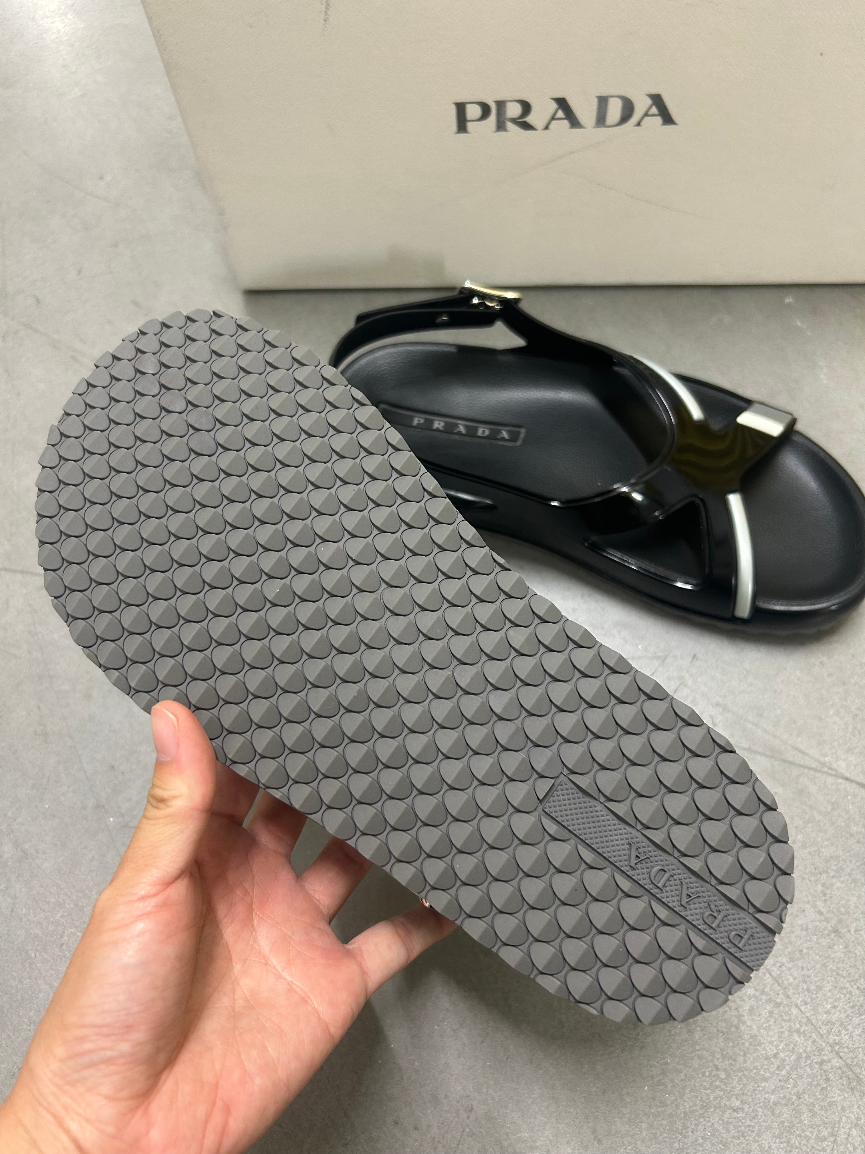 Prada sandali gomma uomo art.4X3092
