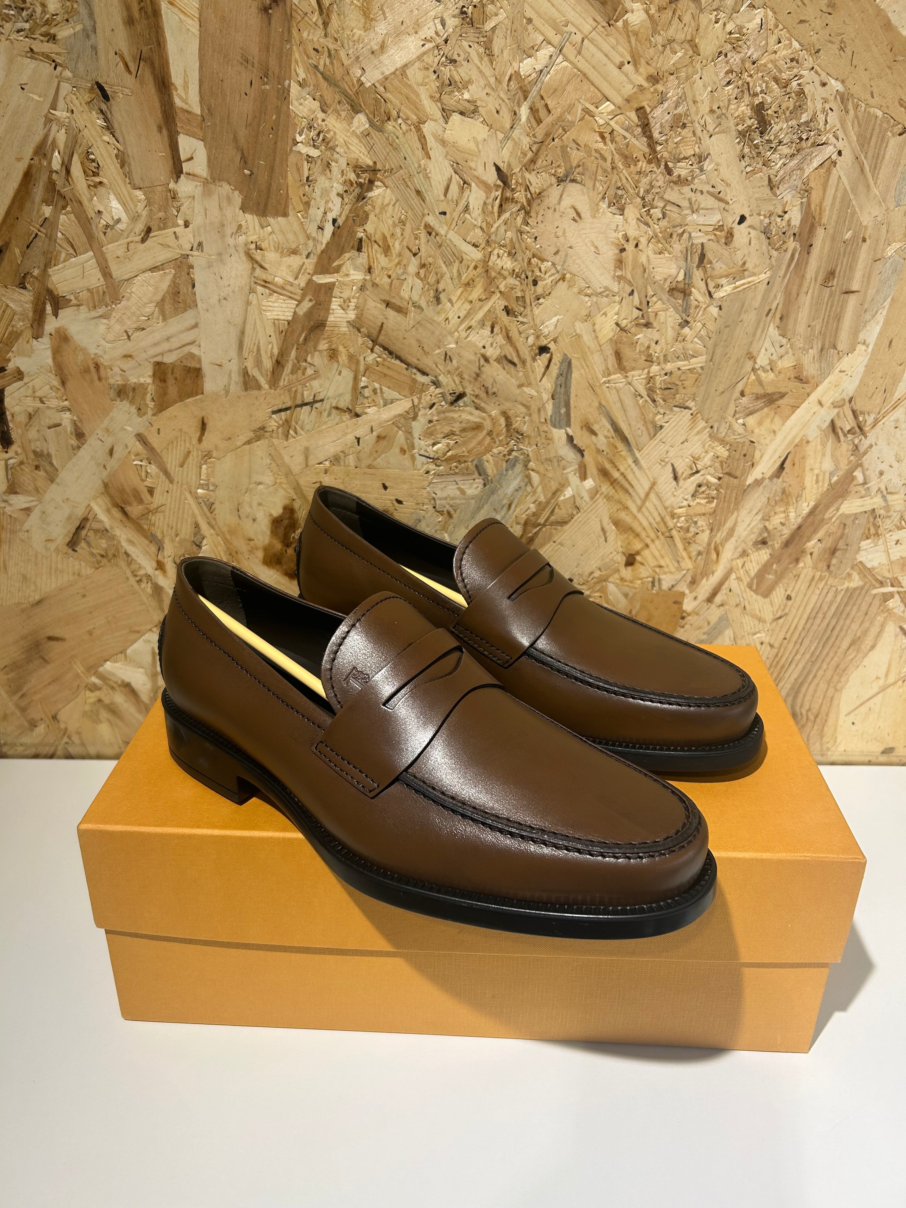 Tod’s D9C scarpe da uomo Mocassino Cacao EU7.5 Taglia 41.5